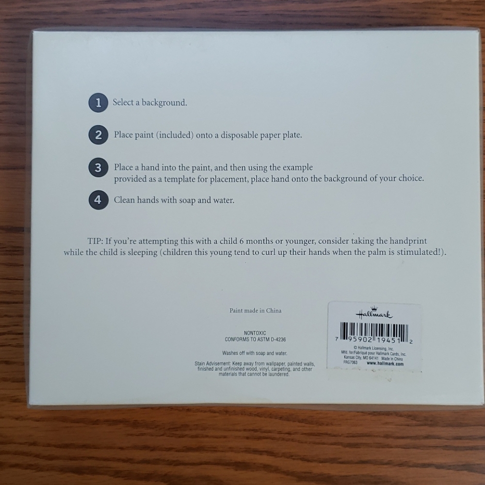 Hallmark HANDPRINT Frame Kit - Picture 3 of 3